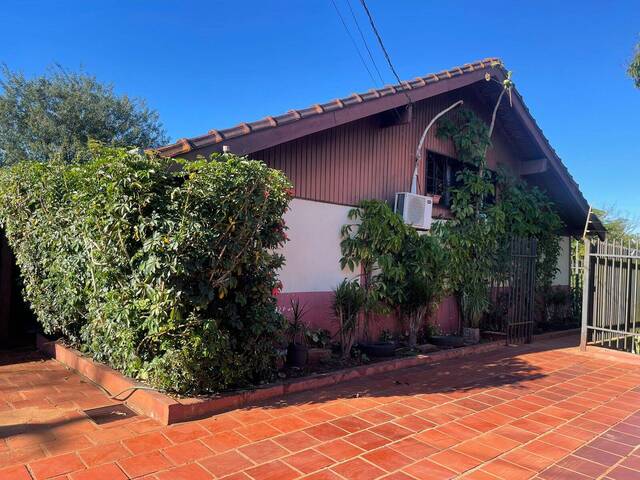 #370 - Casa para Venta en Ciudad del Este - PY-10 - 2